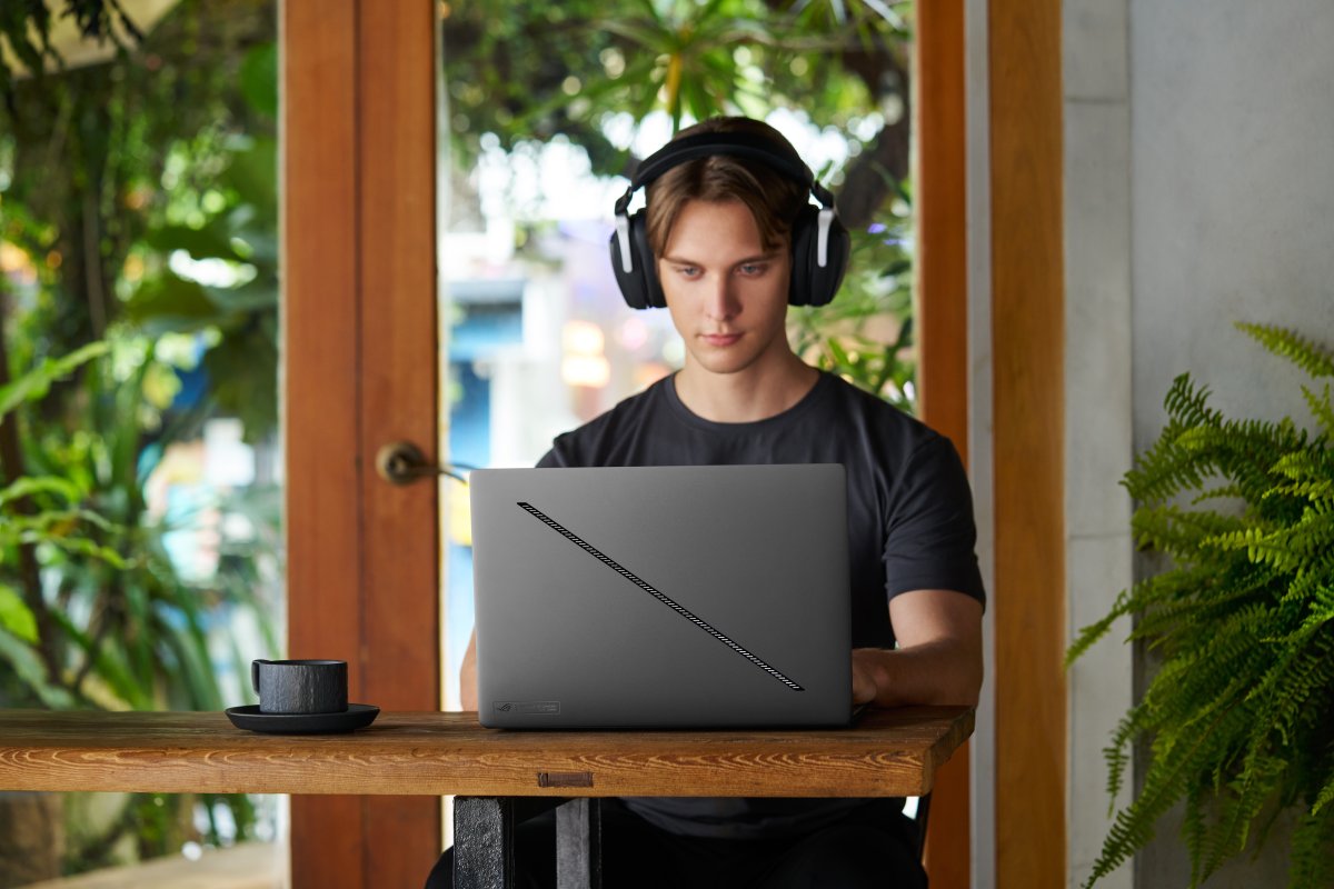 ASUS ROG Zephyrus G16 GA605WI-QR063W Copilot+ PC AMD Ryzen AI 9 HX 370 Laptop 40.6 cm (16") WQXGA 32 GB LPDDR5x-SDRAM 1 TB SSD NVIDIA GeForce RTX 4070 Wi-Fi 7 (802.11be) Windows 11 Home Black, Grey - Image 24